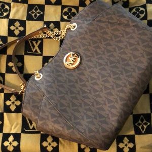Authentic Michael Kors purse